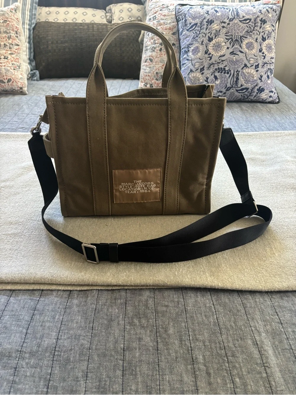 Marc Jacobs slate green